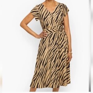 Talbots Midi Size 16 Button Front Shirt Animal Print Short Sleeve Dress